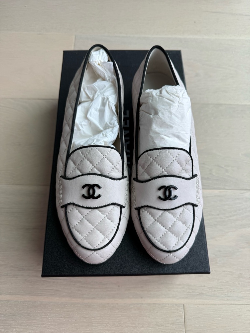 CHANEL Quilted light grey Leather Loafers with Black Trim EUR37/US6.5 - Picture 2 of 7